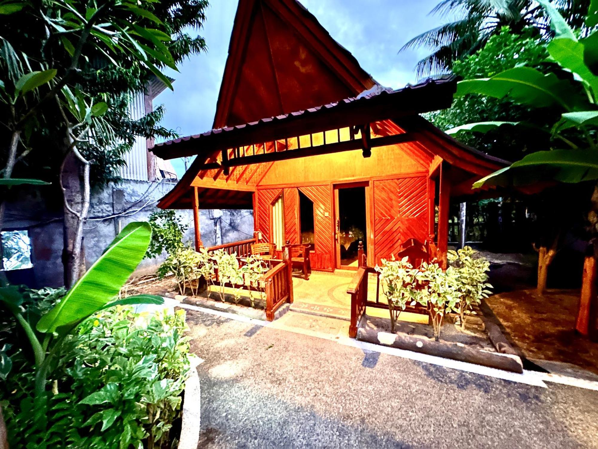Sunny Rose Bungalows Gili Air - Adults Only Eksteriør billede