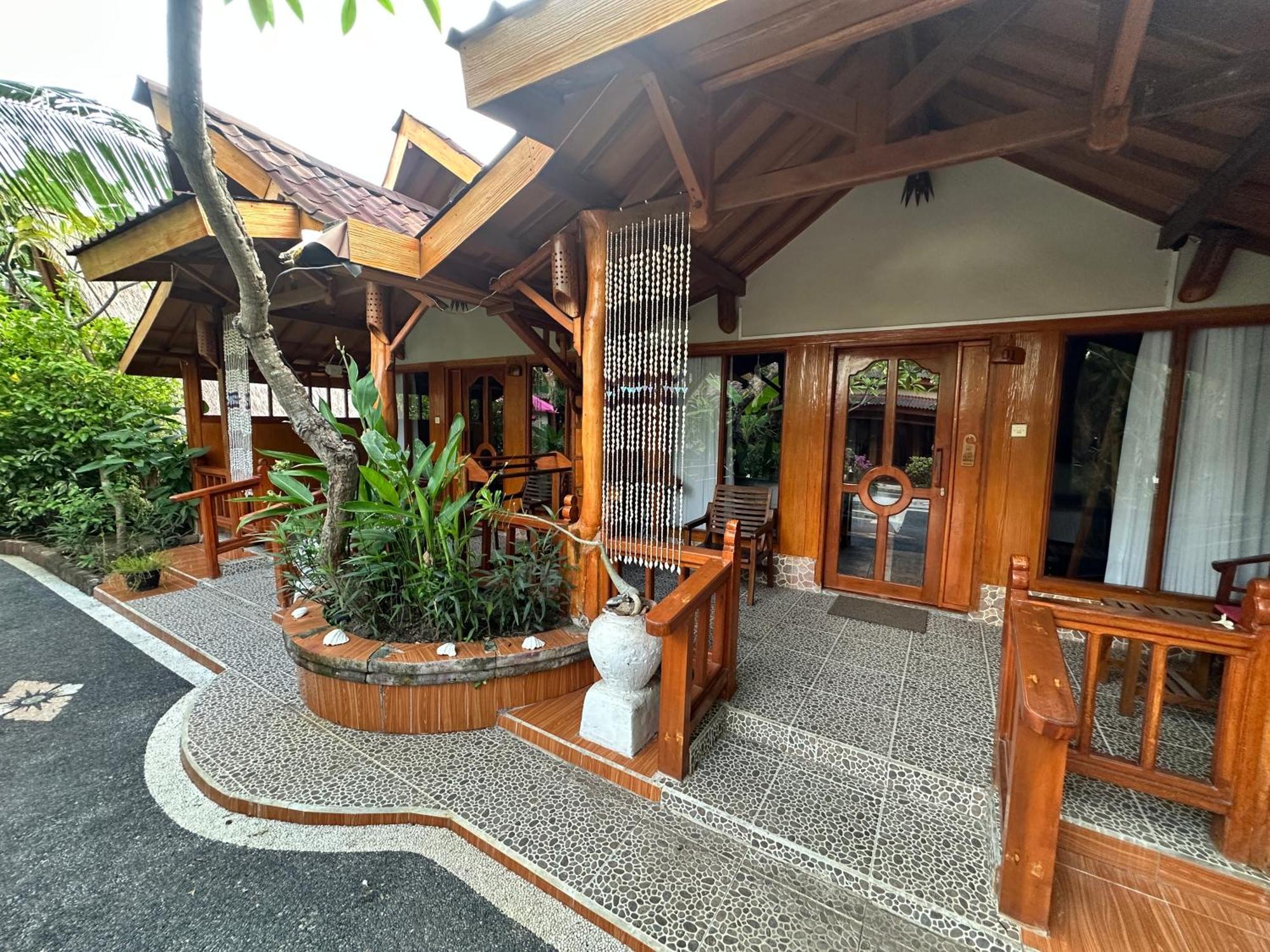 Sunny Rose Bungalows Gili Air - Adults Only Eksteriør billede