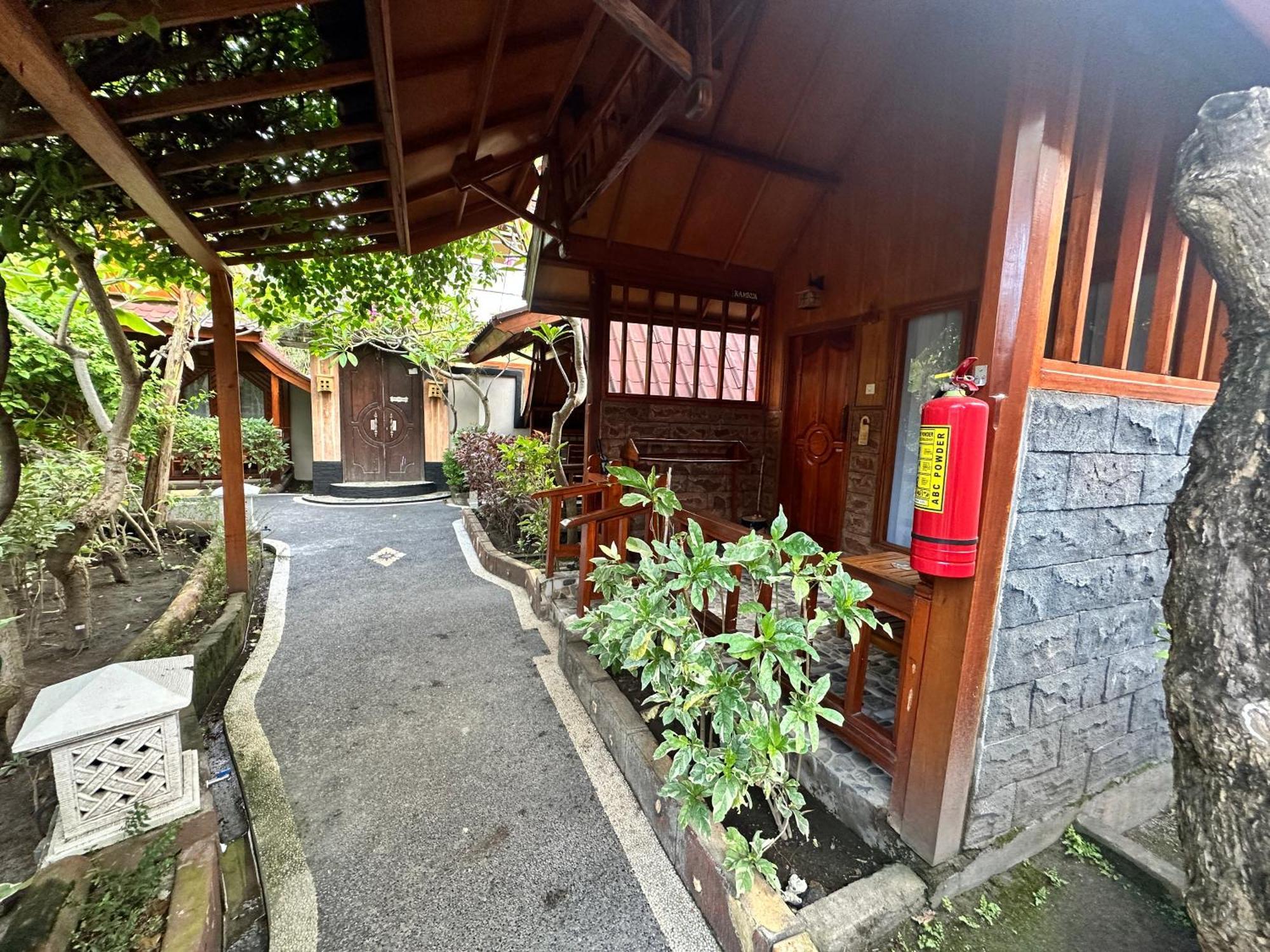 Sunny Rose Bungalows Gili Air - Adults Only Eksteriør billede